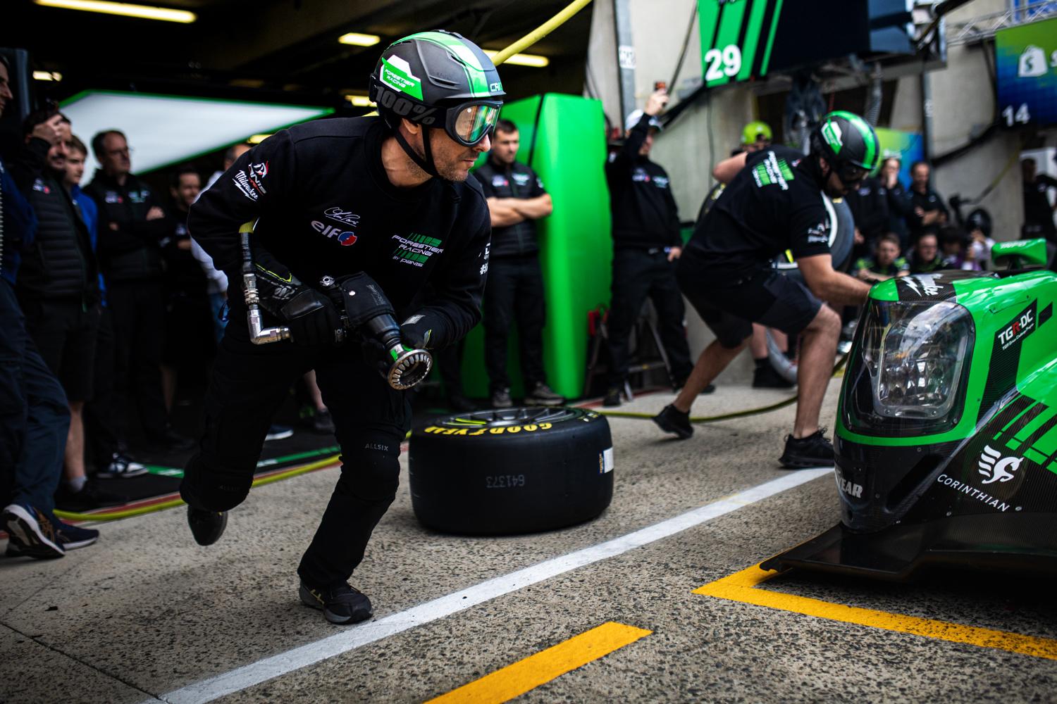 Arrêt au stand pendant la course